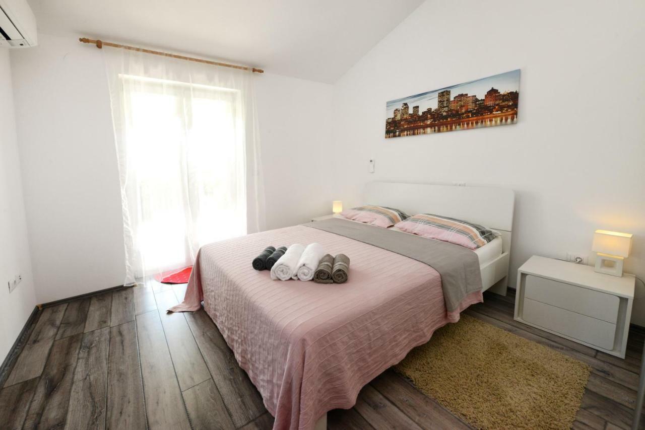 Villa Kontesici 14 Zelena Laguna المظهر الخارجي الصورة