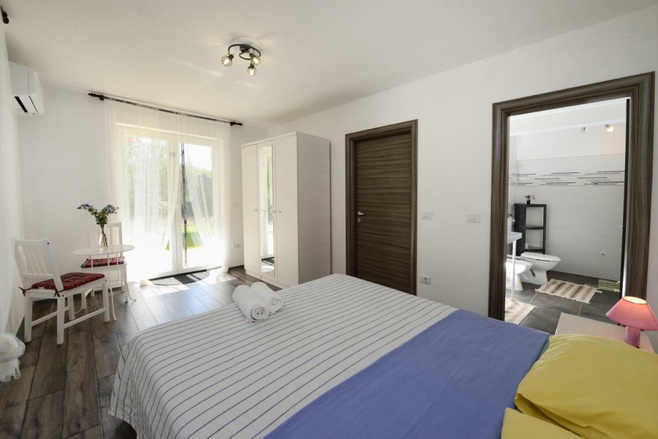 Villa Kontesici 14 Zelena Laguna المظهر الخارجي الصورة