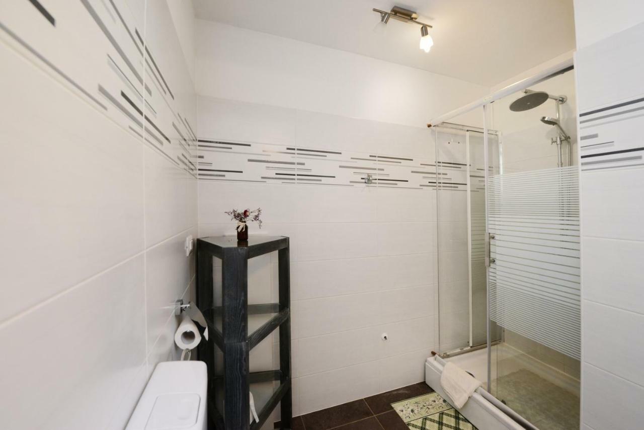 Villa Kontesici 14 Zelena Laguna المظهر الخارجي الصورة