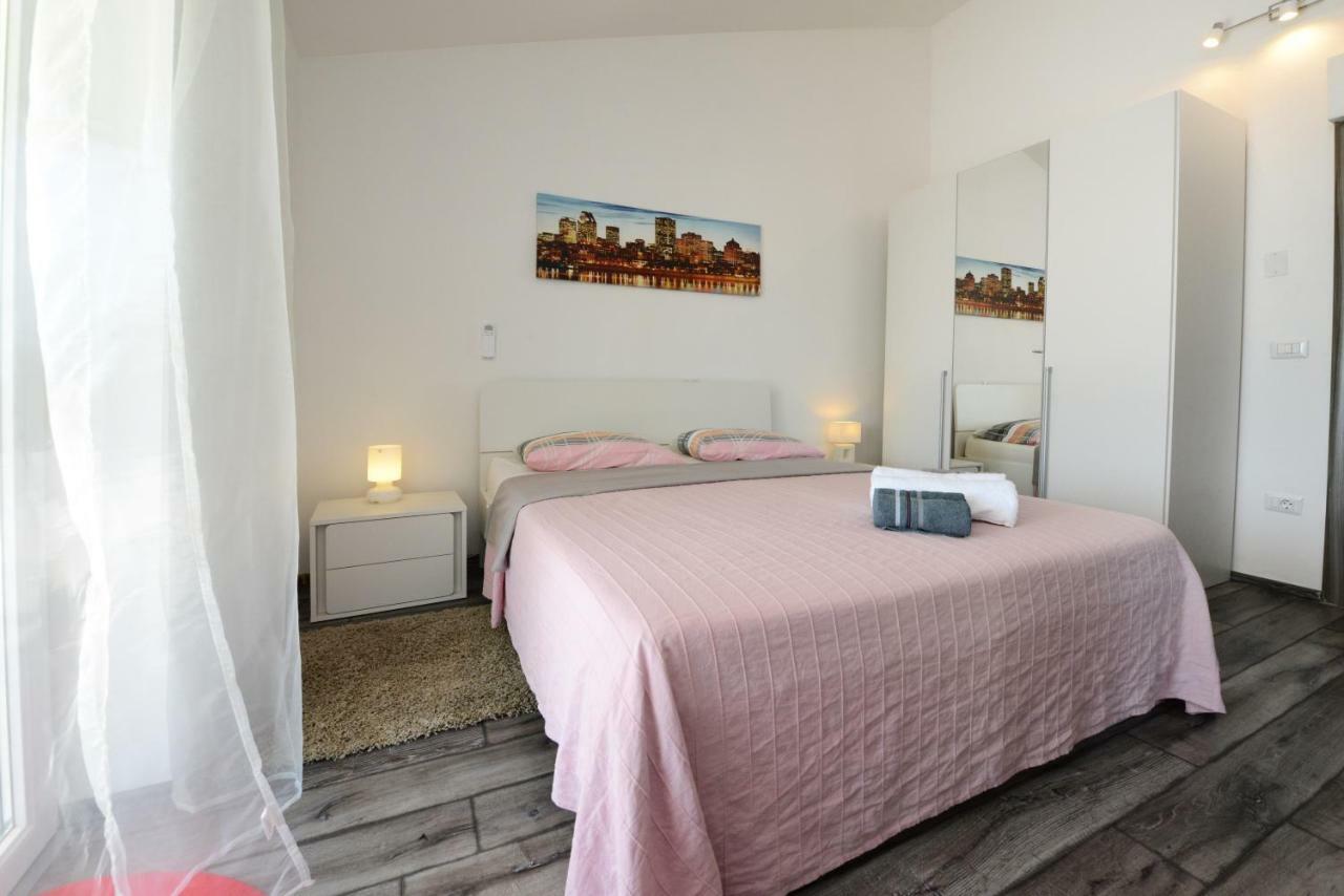 Villa Kontesici 14 Zelena Laguna المظهر الخارجي الصورة
